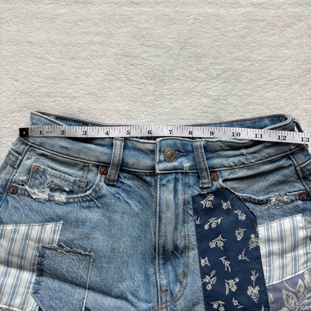 American Eagle Patchwork Mom Shorts NWT - image 2